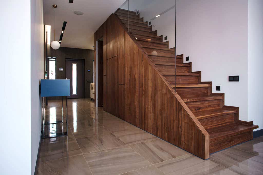 Различие ремонта